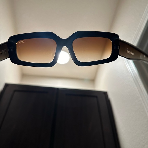 DEZI Read The Room Sunglasses - Picture 13 of 16